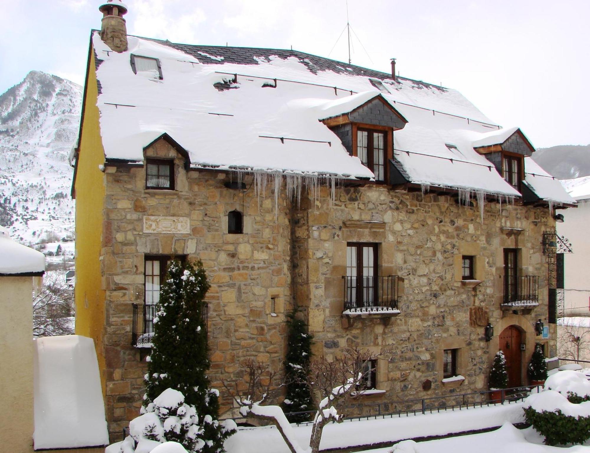 Hotel Almud Sallent de Gállego Exterior photo
